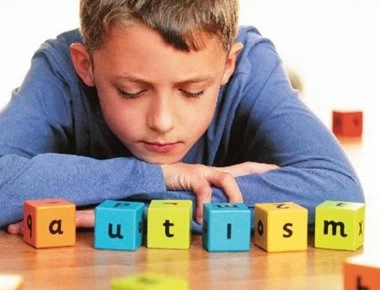 Τα συμπτώματα του αυτισμού ανάλογα με την ηλικία του παιδιού